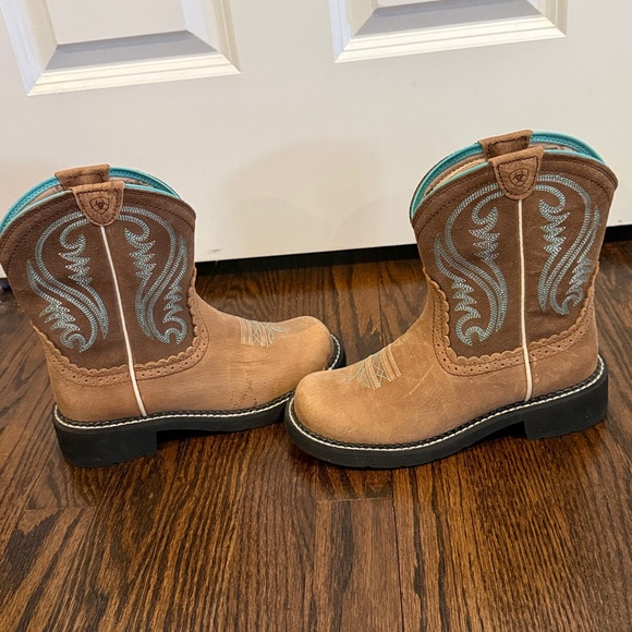 Ariat FatBaby Boots with Turquoise Accents - Picture 3 of 7